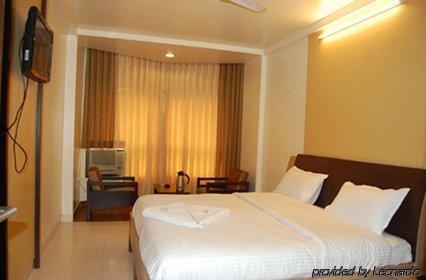 Hotel Bhagyalaxmi Shirdi Room photo